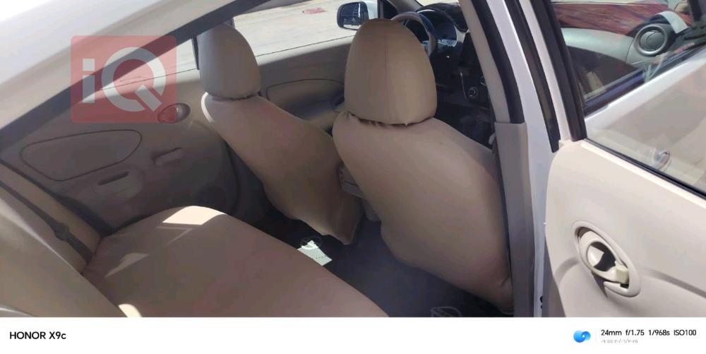 Nissan Sunny